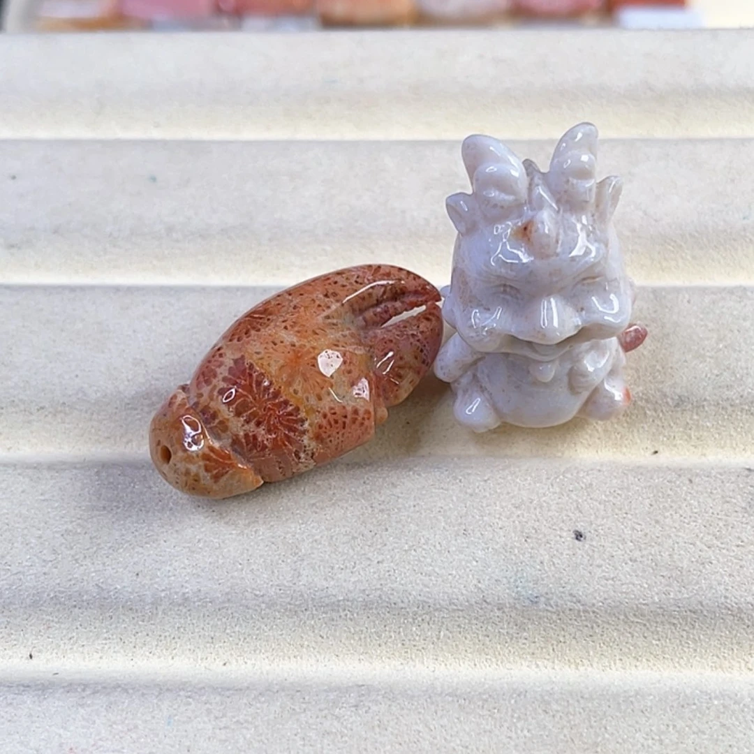 【闪购商品】硅化玉吊坠(赠链)未镶嵌