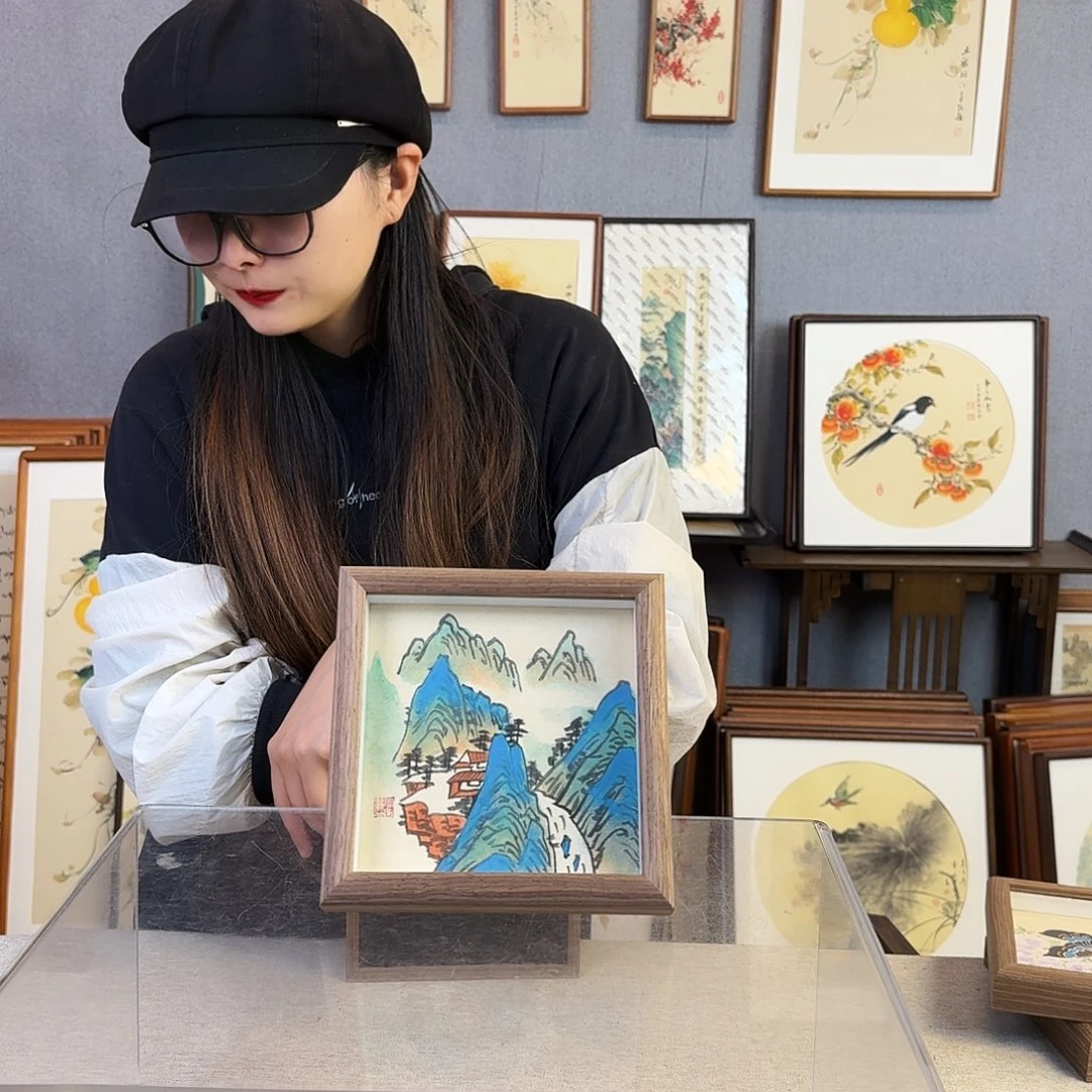 国画手绘带框尺寸：15*15