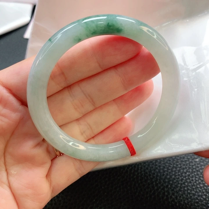 翡翠手镯未镶嵌55圆