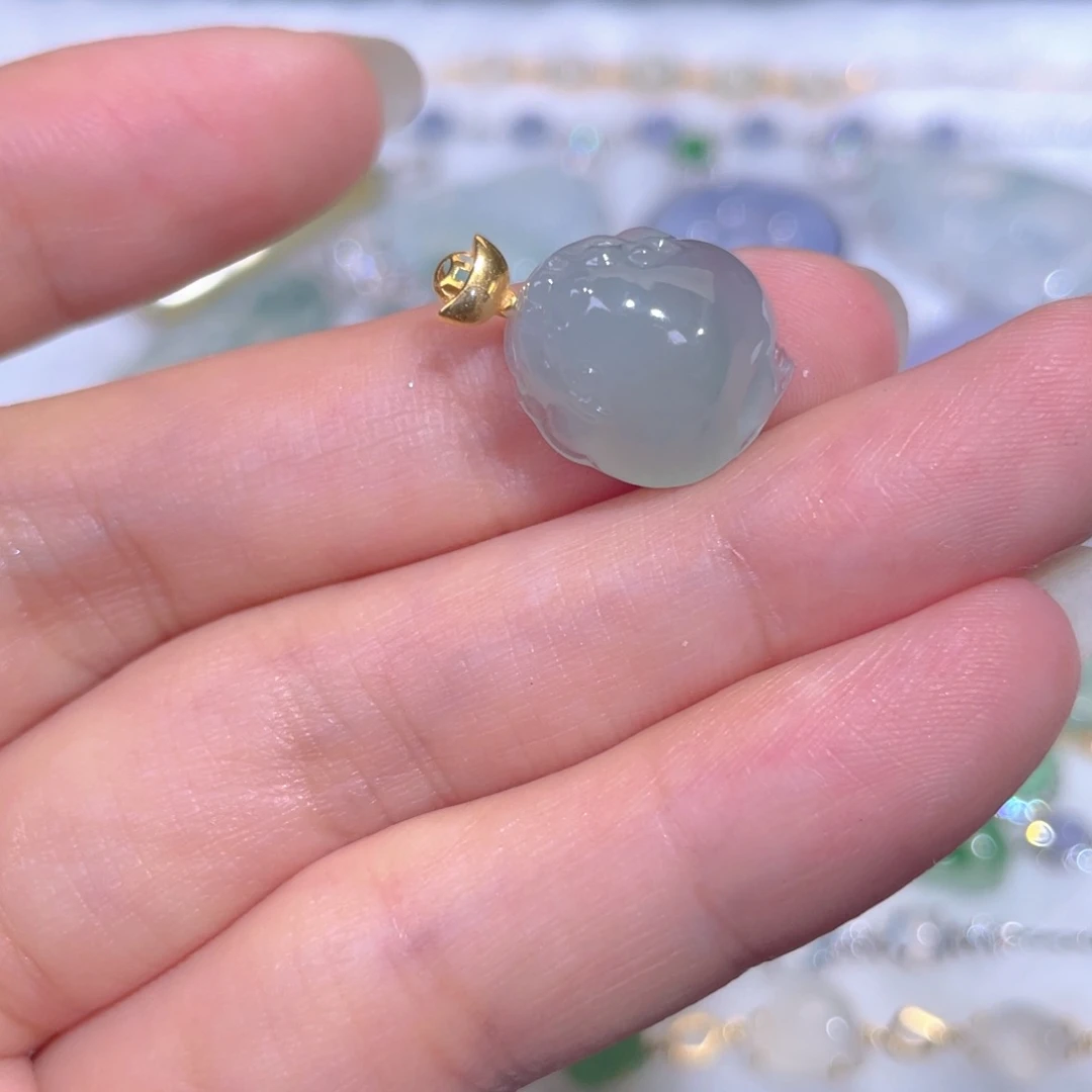 颈饰18K金镶嵌翡翠翡翠