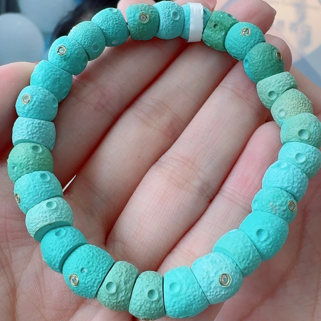 未镶嵌绿松石珠宝奇石