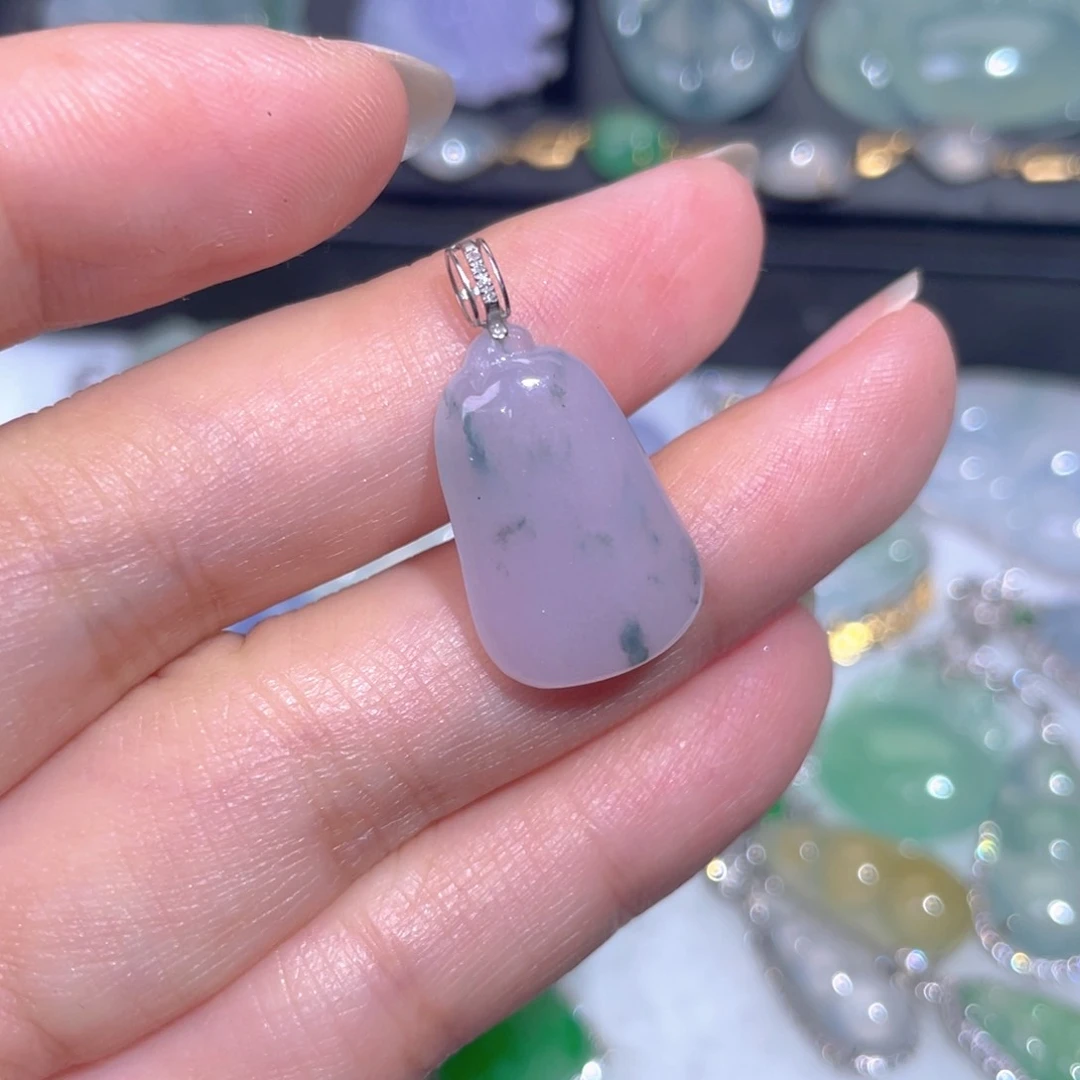 颈饰18K金镶嵌翡翠翡翠