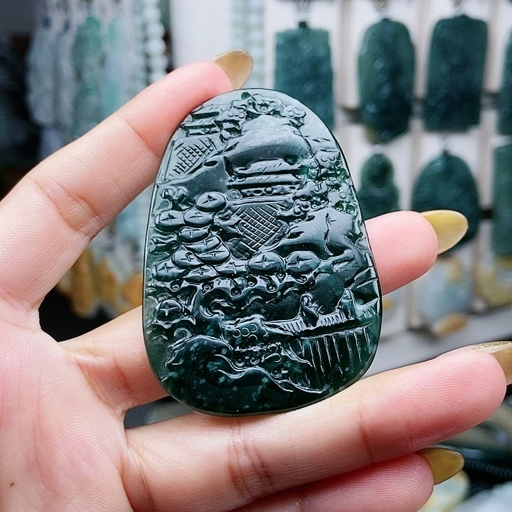 翡翠未镶嵌颈饰翡翠