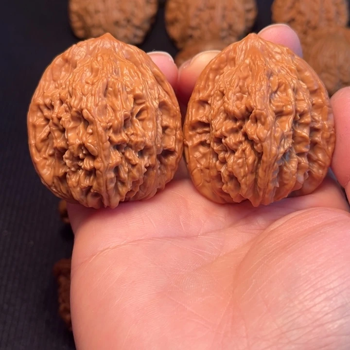 把件文玩核桃麦穗虎头80