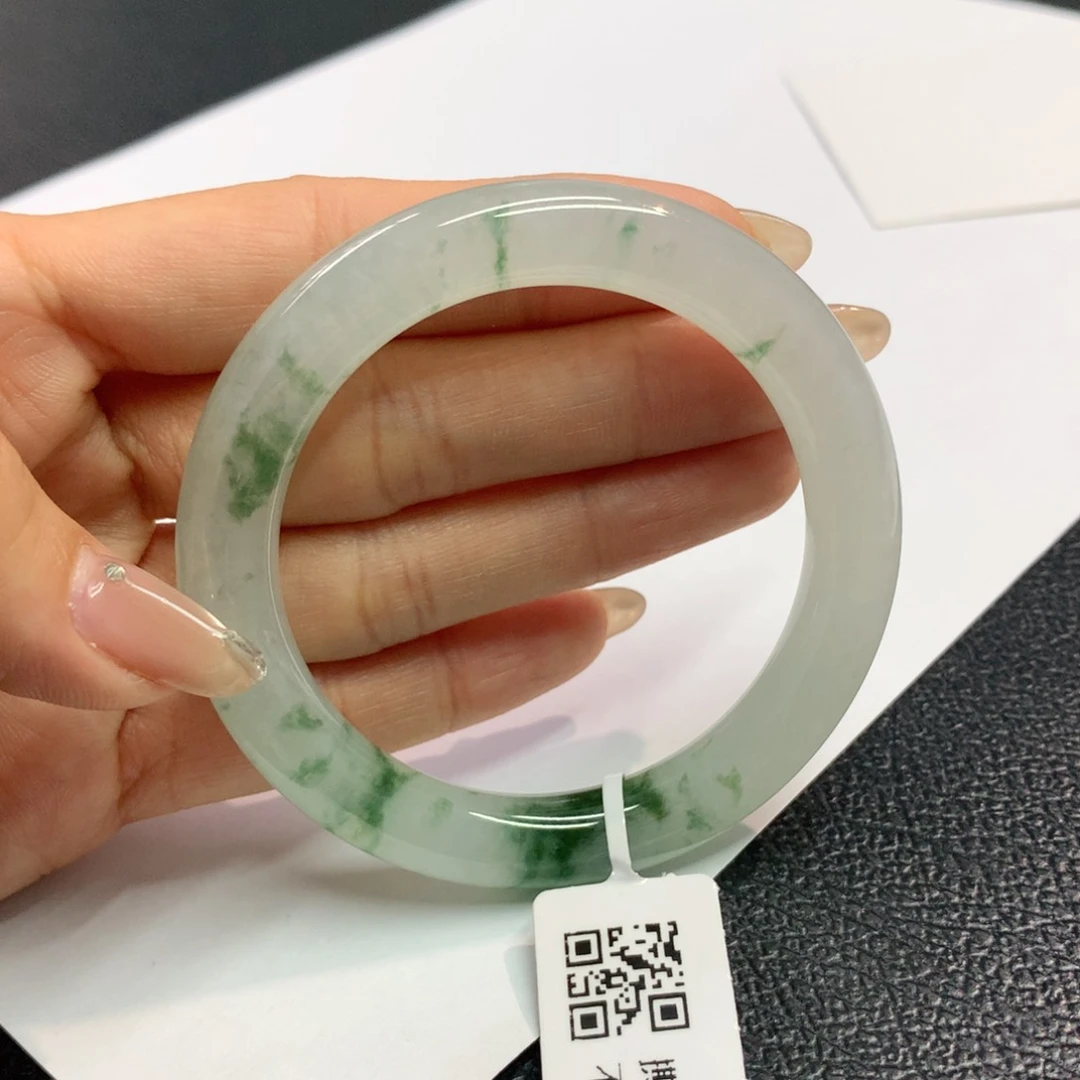 翡翠手镯未镶嵌缅甸翡翠手镯