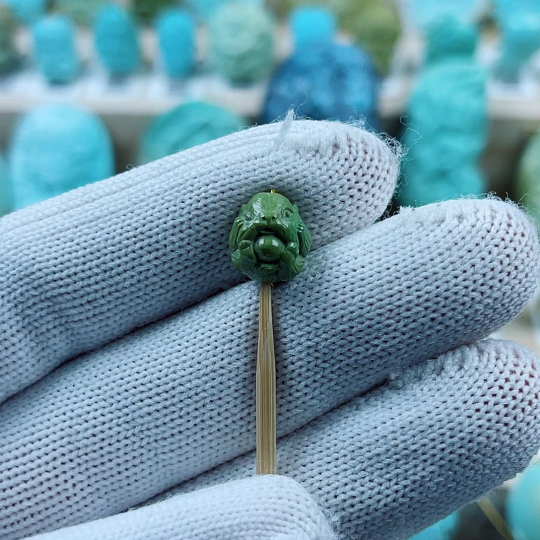 绿松石未镶嵌珠宝奇石