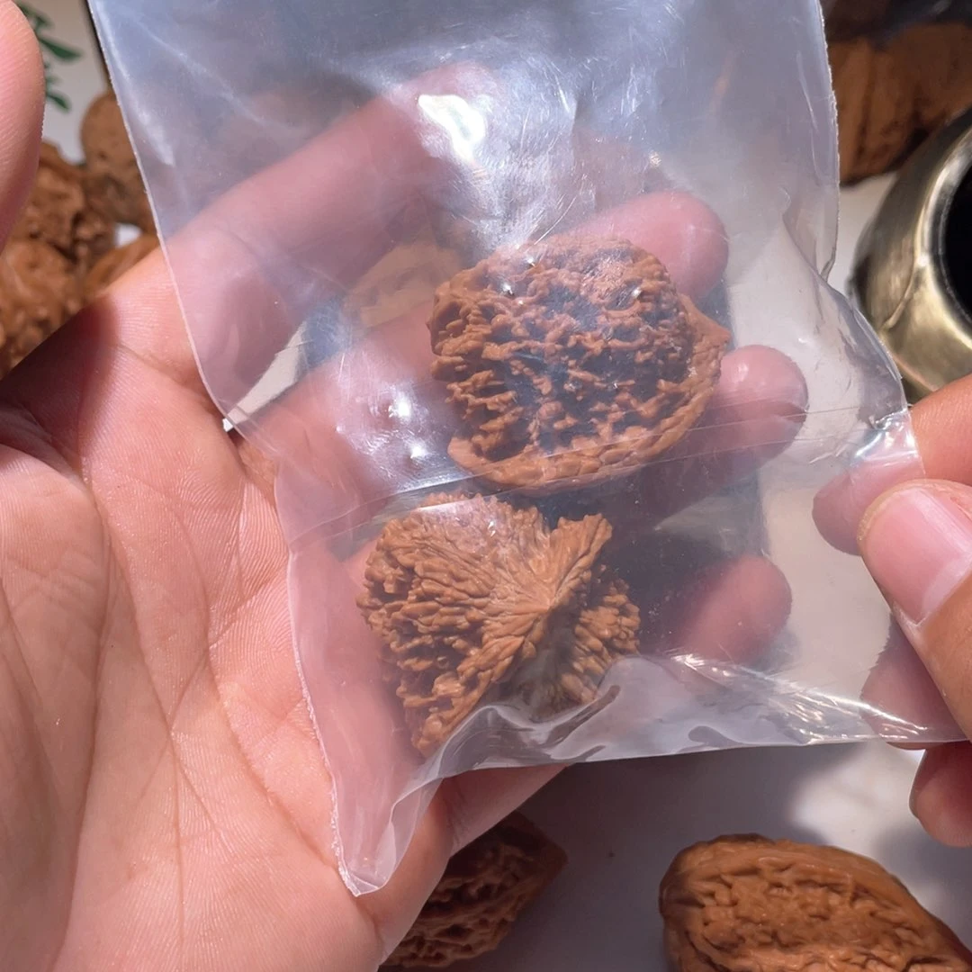 文玩核桃吊坠不**就满天星