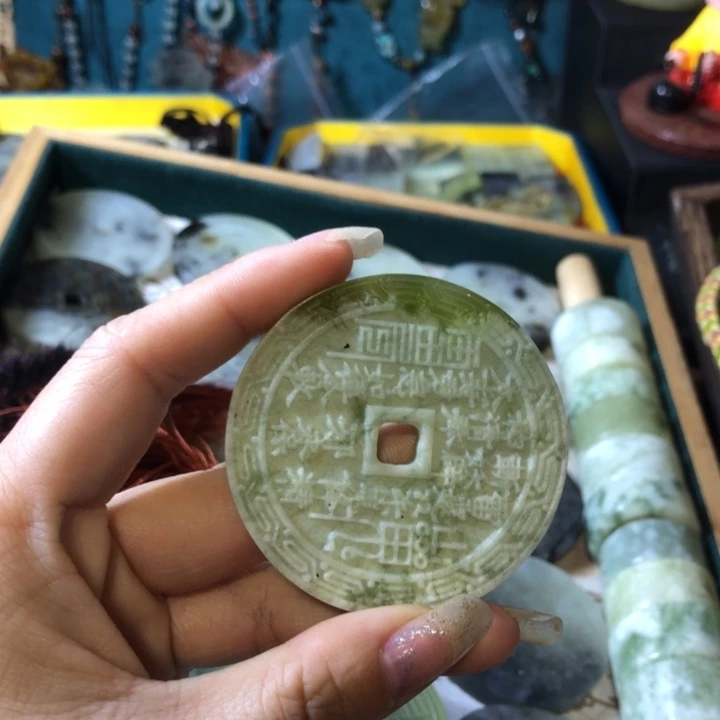 岫玉未镶嵌岫玉挂件