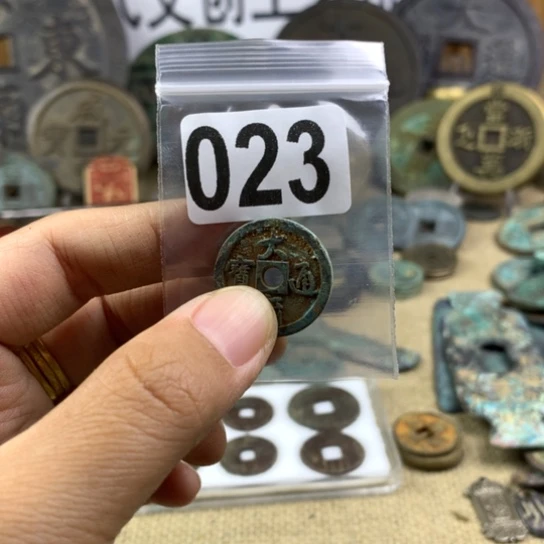 余***斗铜现代文创工艺品