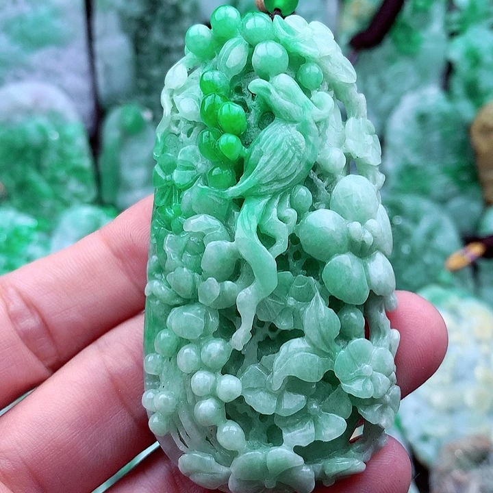 翡翠吊坠(不含链)未镶嵌