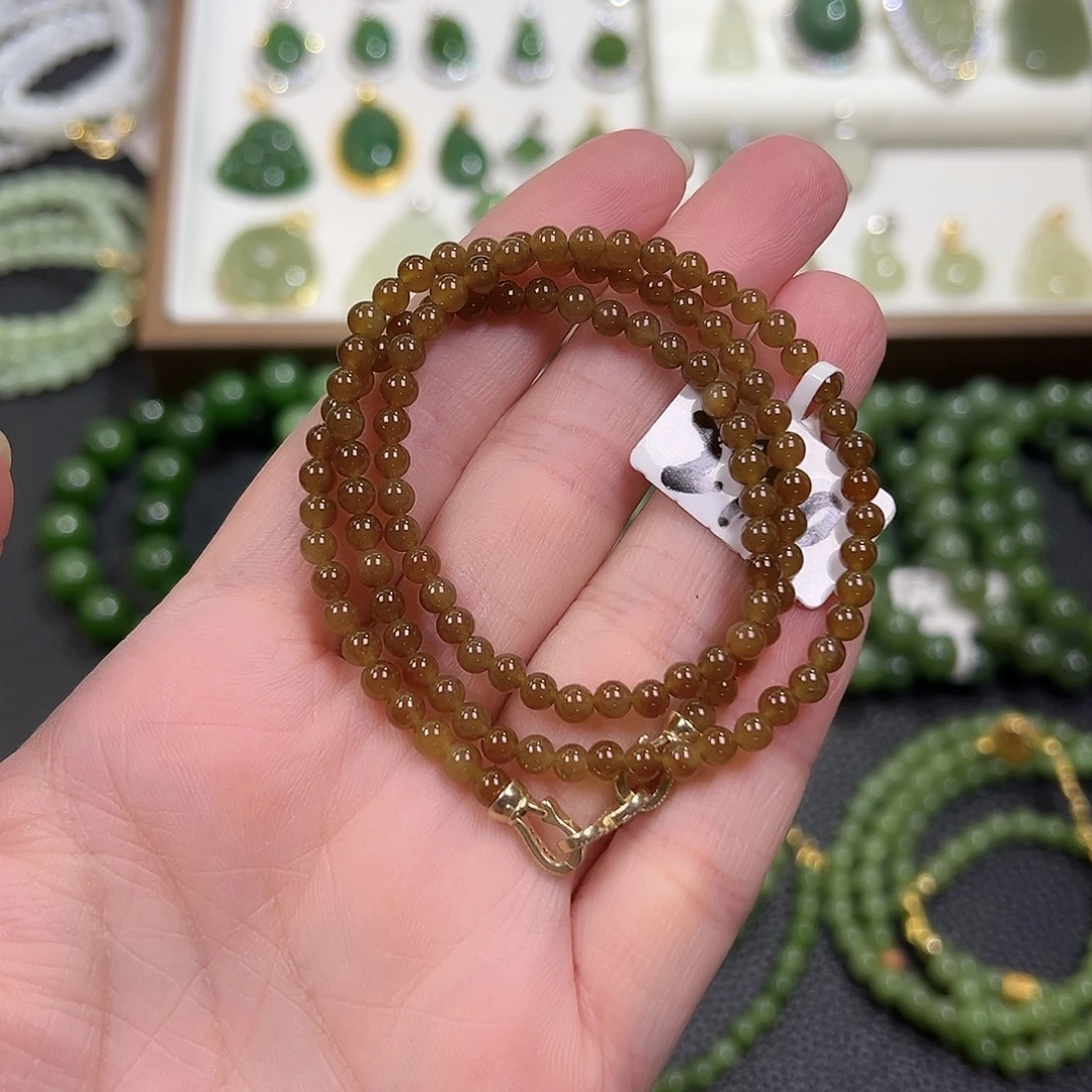 和田玉（糖玉）未镶嵌颈饰