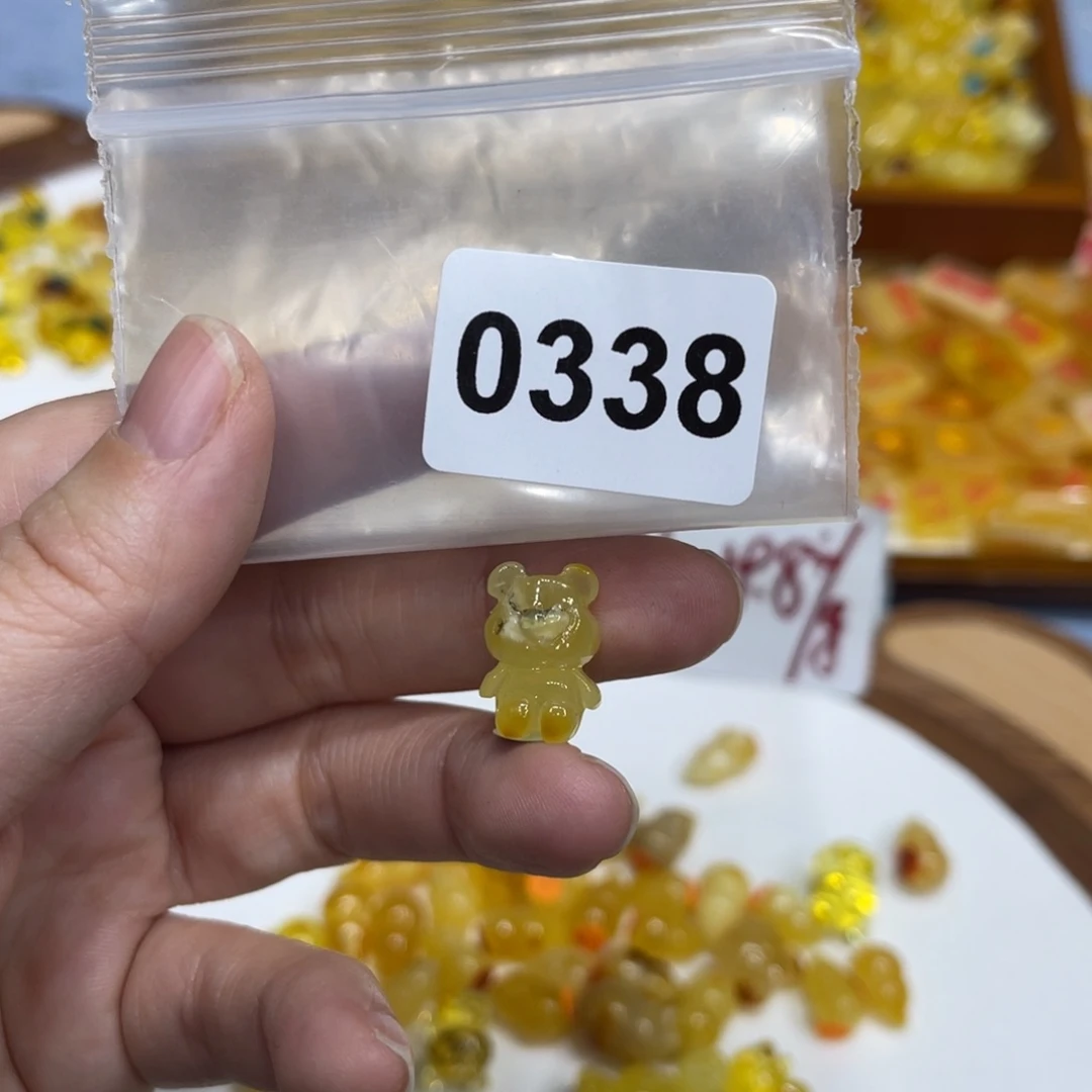 琥珀珠宝奇石未镶嵌