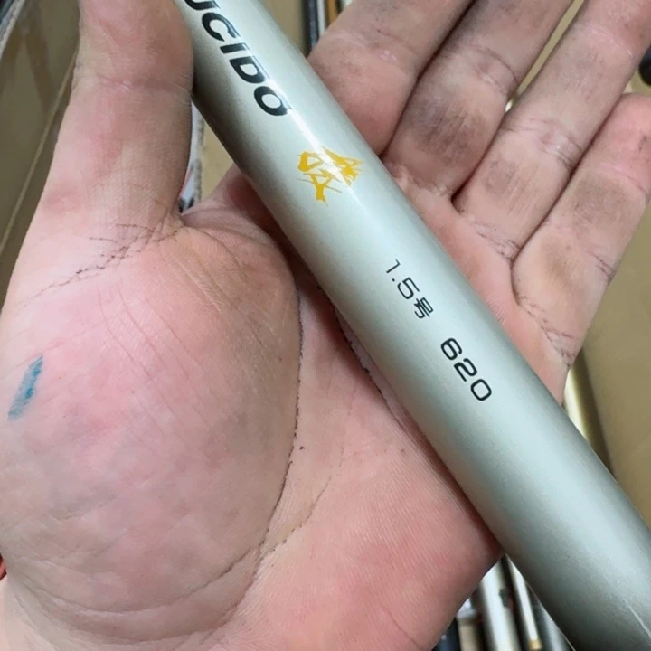 碳素1.8m以下金*鱼竿钓鱼竿88889999