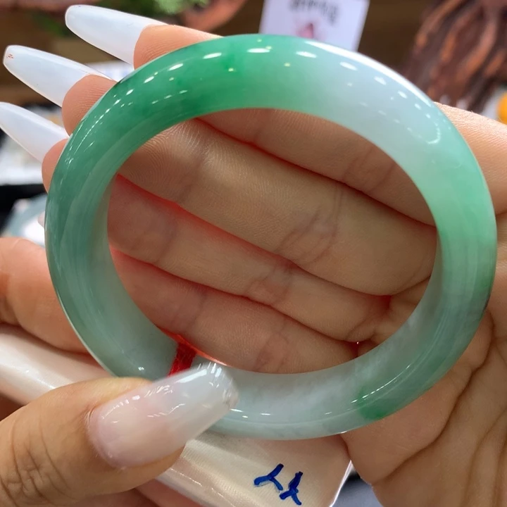 翡翠手镯未镶嵌13号