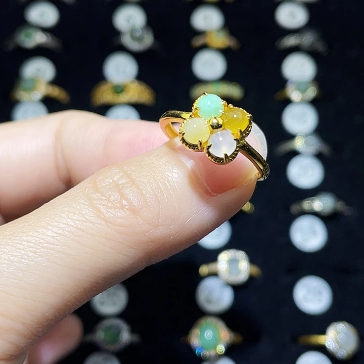 翡翠未镶嵌戒指戒指