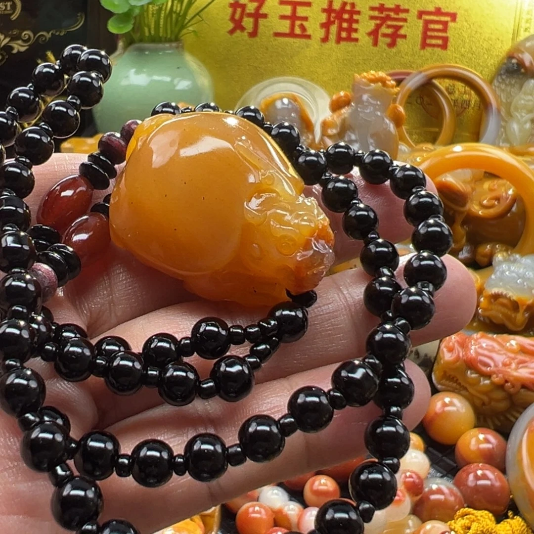 石英质玉未镶嵌颈饰
