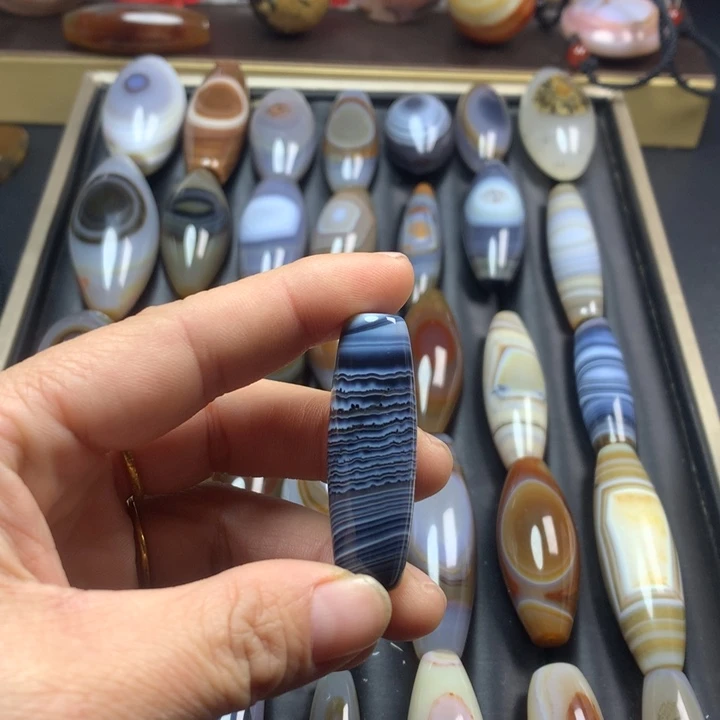 玛瑙/玉髓未镶嵌颈饰吊坠