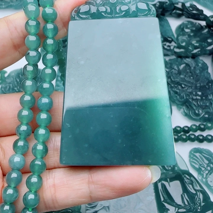 翡翠未镶嵌颈饰多样性发货天然A货翡翠