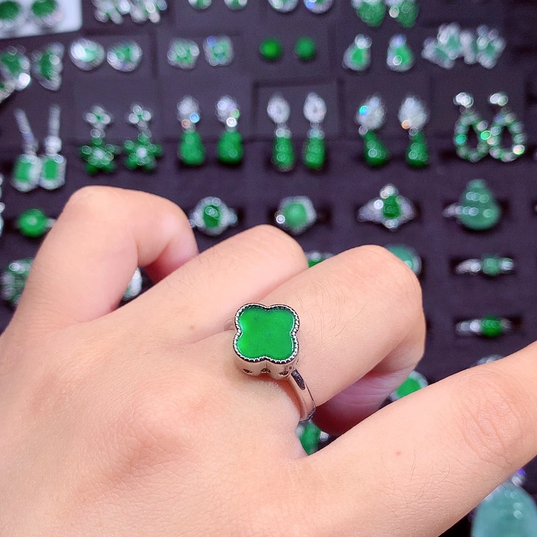 颈饰未镶嵌翡翠天然