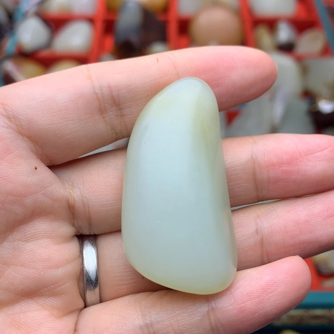 未镶嵌和田玉（子料）挂件