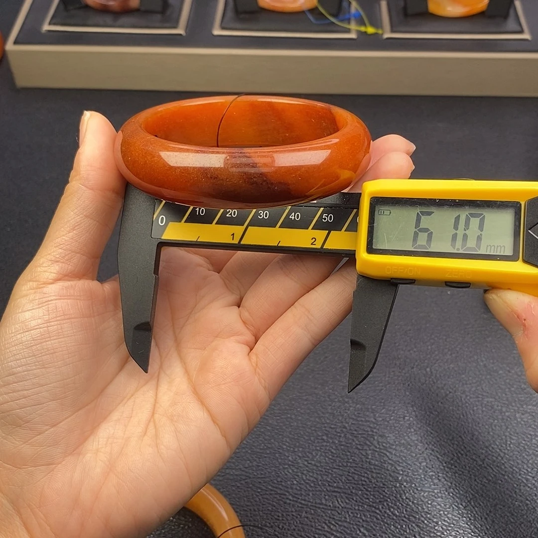 65号焦红俏色金沙老料