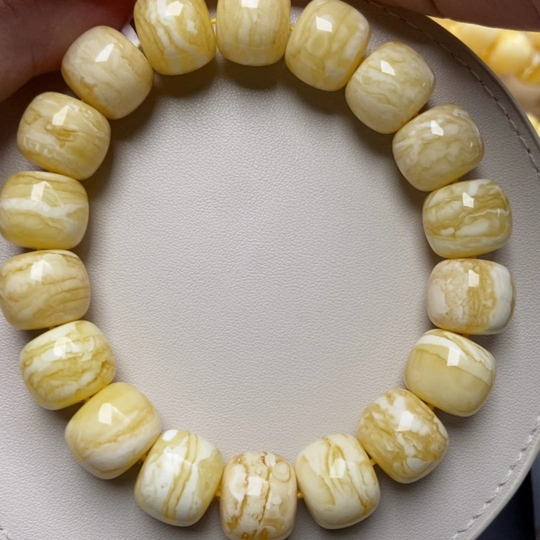 蜜蜡未镶嵌珠宝奇石228