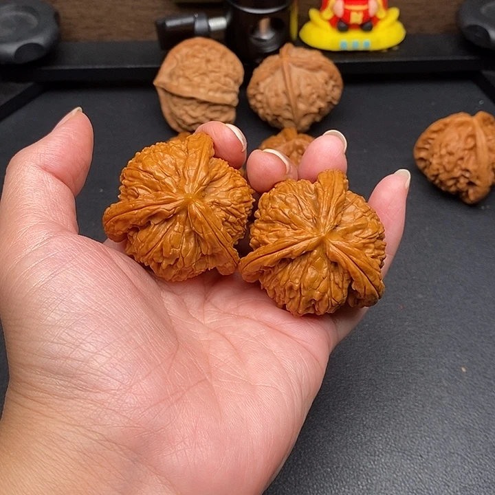 李***涵把件文玩核桃白奔