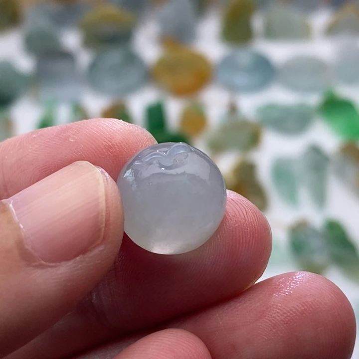 定制翡翠未镶嵌翡翠小苹果