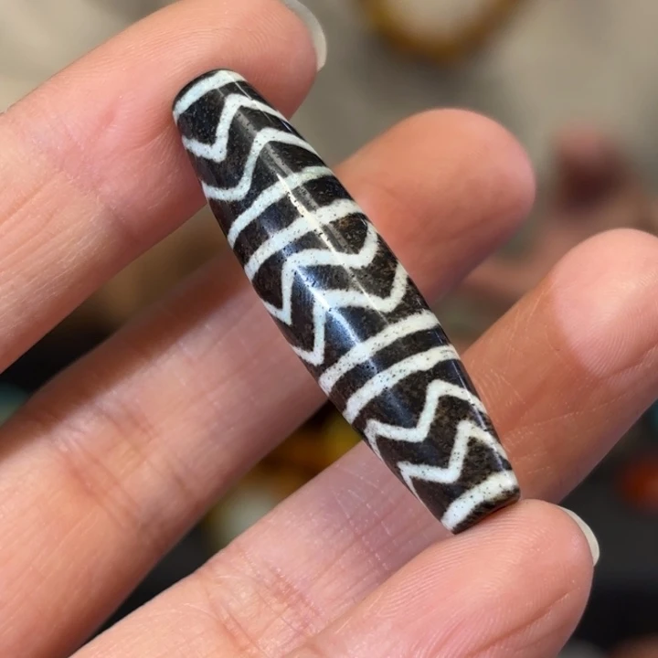 琉璃颈饰琉璃单珠