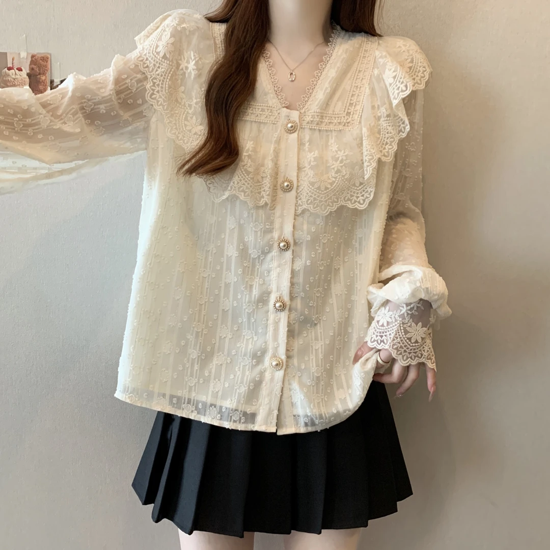 大码荷叶边钉珠V领长袖蕾丝衬衫女春秋胖MM宽松显瘦百搭洋气上衣