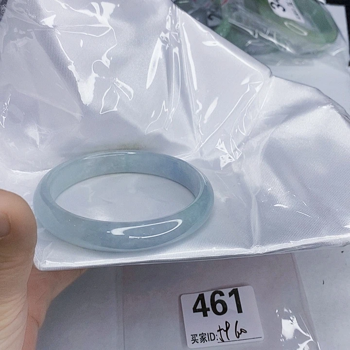 翡翠未镶嵌手镯一图一物实物为准（微瑕处理）