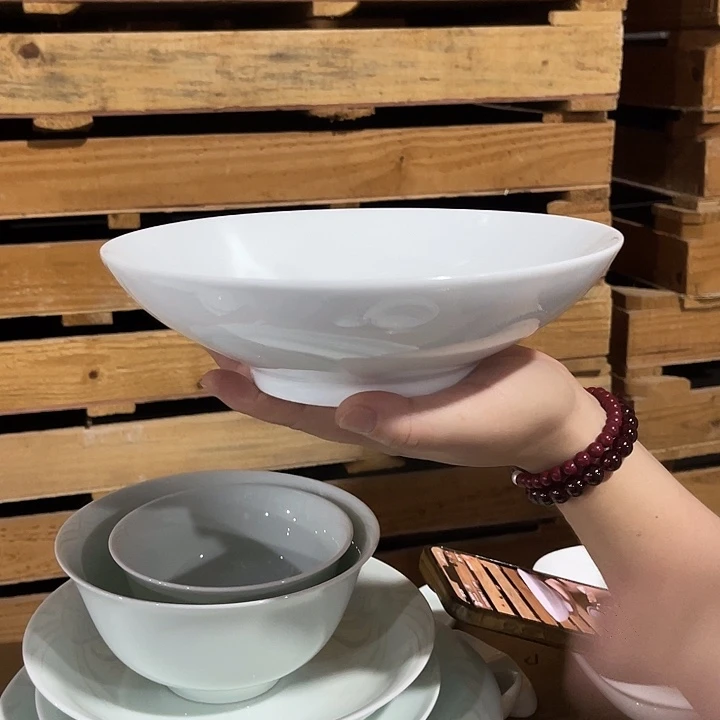 瓷片高白泥八英寸啵啵碗两个，包邮