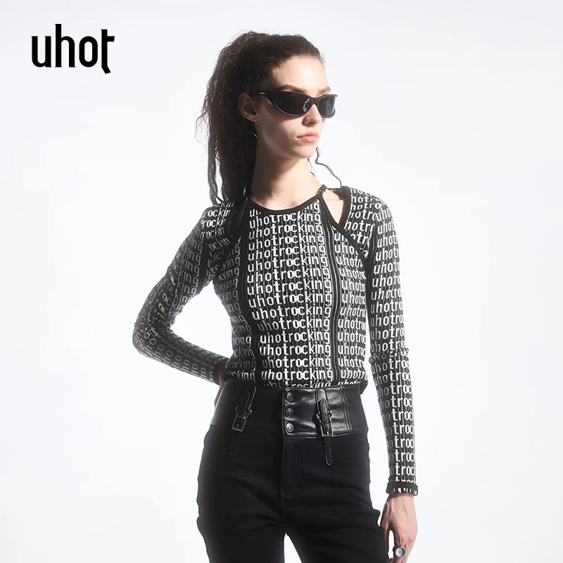 uhot 黑白色字母印花镂空修身简约时尚设计感长袖针织衫UWFW4Z402