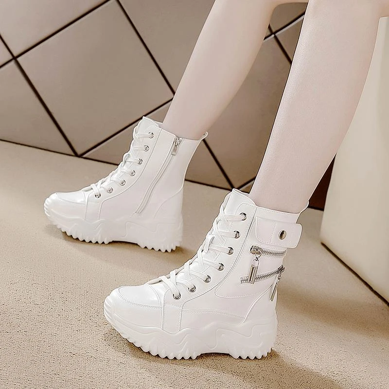 【米兰设计师】内增高真皮马丁靴子女2024新款秋冬加绒白色英伦风小