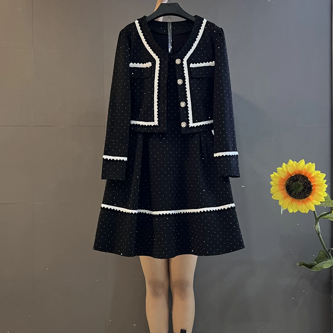 新款大码女装高级感重工烫钻小香开衫➕砍袖连衣裙两件套