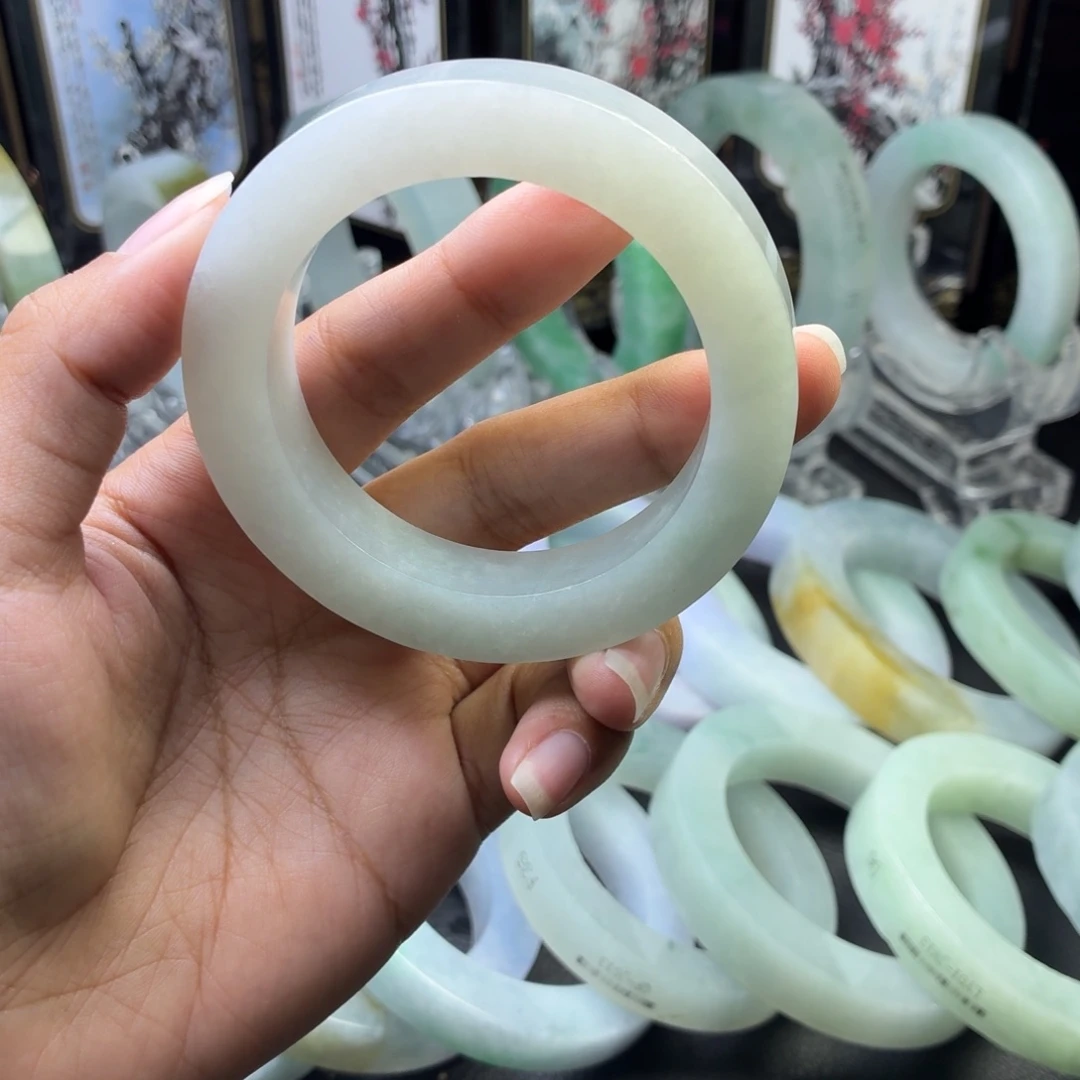 定制翡翠翡翠手镯未镶嵌月****心