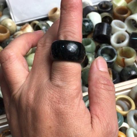 蛇纹石玉合金戒指