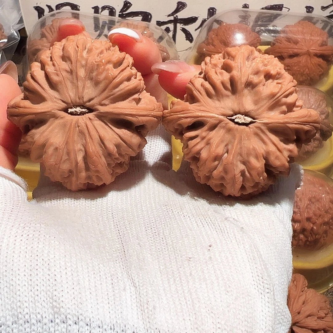 吊坠桃核47南疆石