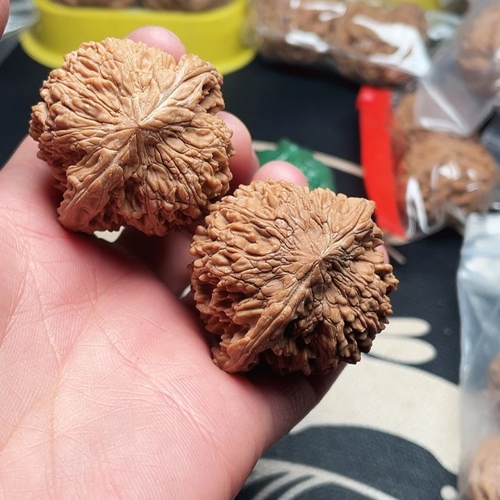 文玩核桃把件满天星