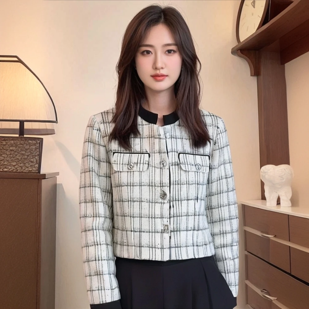 魔】剪标25春品牌折扣小香风重工立领亮片格子撞色短款外套女士086