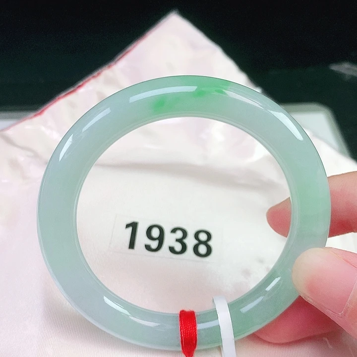 翡翠未镶嵌手镯53