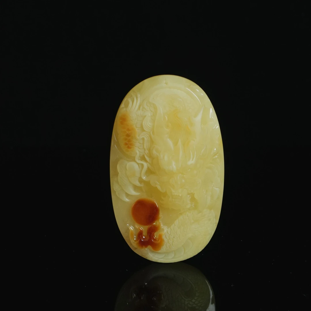 DY-M6444 蜜蜡雕刻-龙牌 60.48g