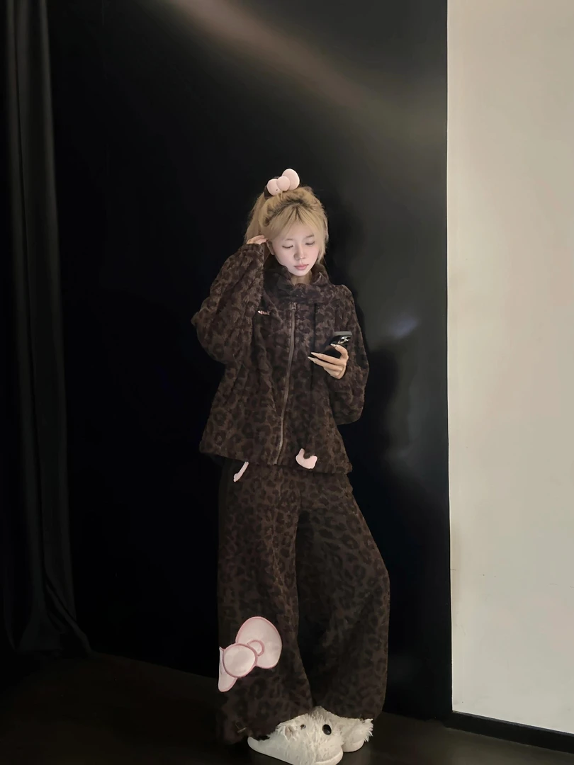 【DMXJ大梦想家】卡通豹纹Kitty珊瑚绒睡衣女秋冬款保暖家居服套装