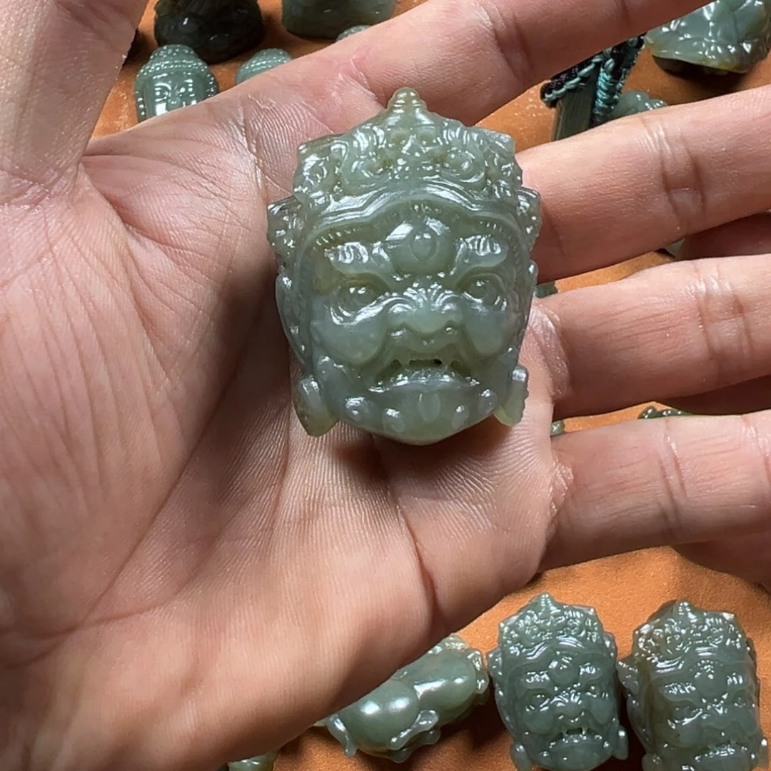 和田玉（糖玉）未镶嵌颈饰