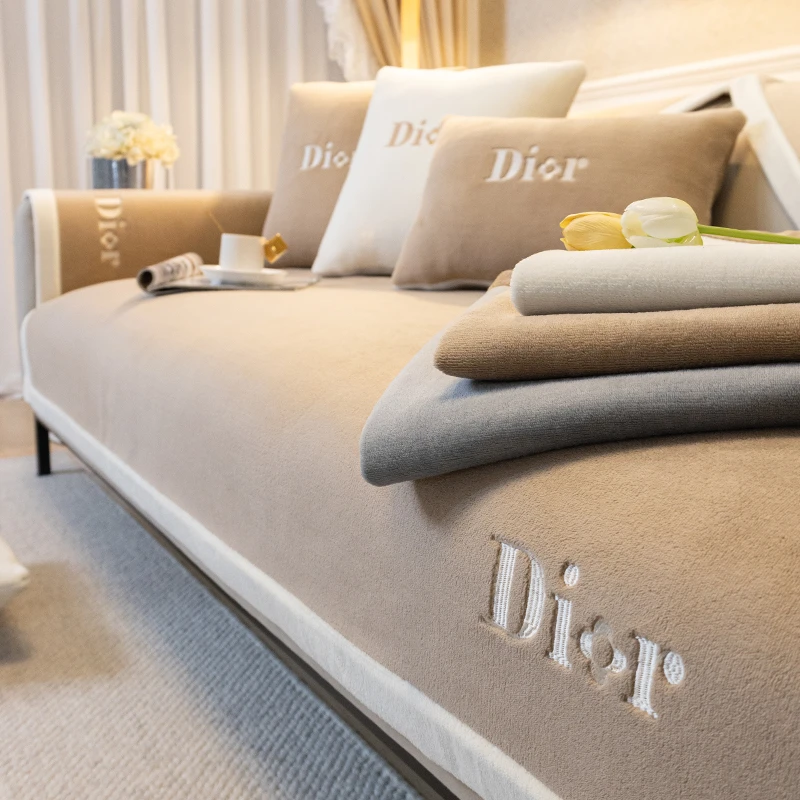 牛奶绒沙发垫轻奢秋冬季新款加厚防滑家居皮沙发套罩高档毛绒坐垫