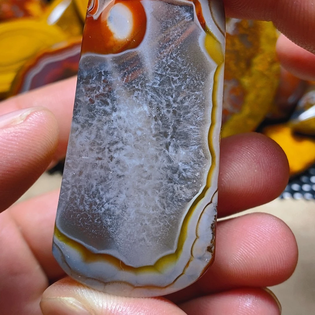 玛瑙/玉髓颈饰未镶嵌行**水
