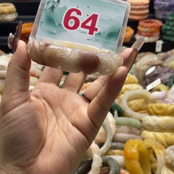 石英岩玉未镶嵌手镯