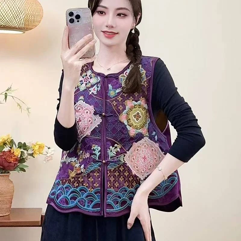 新中式国风重工刺绣别致马甲女2025新款复古盘扣坎肩背心上衣391
