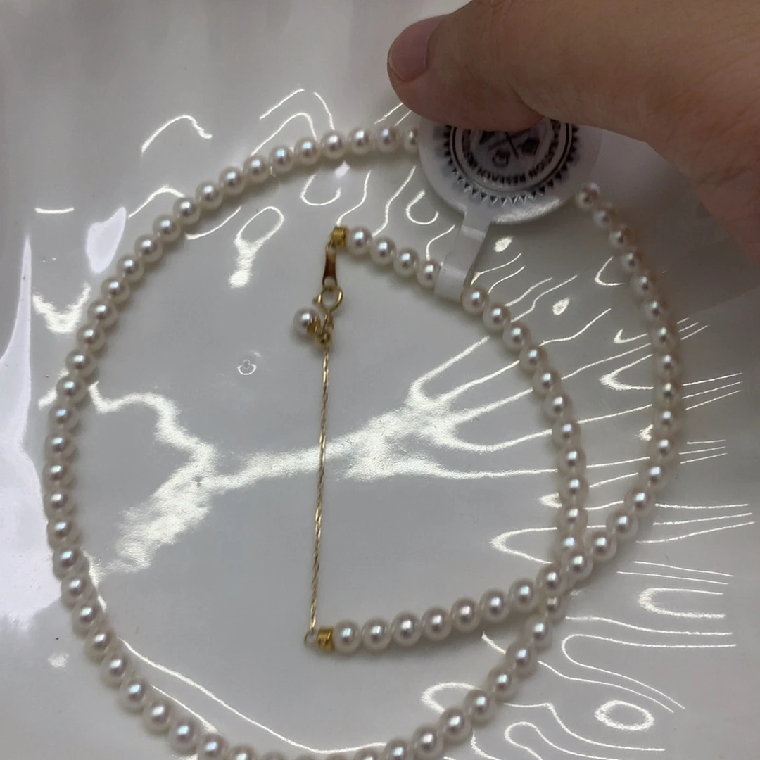 淡水珍珠18K金镶嵌颈饰