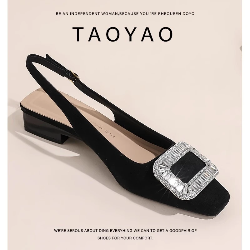 黑色低跟包头凉鞋女夏外穿2025新款不累脚时尚水钻一字带后空单鞋